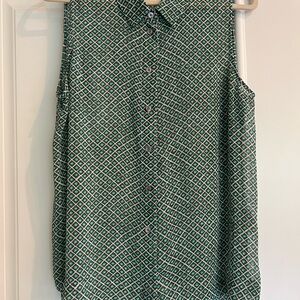 Two by Vince Camuto Green Sleeveless Button Down Shirt